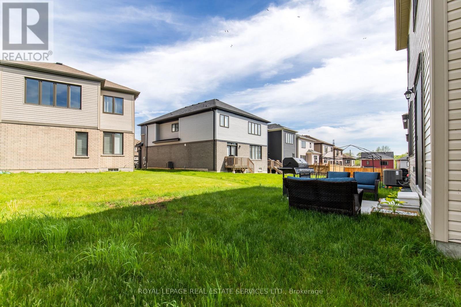 18 Santos Drive, Haldimand, Ontario  N3W 0H1 - Photo 41 - X13208042