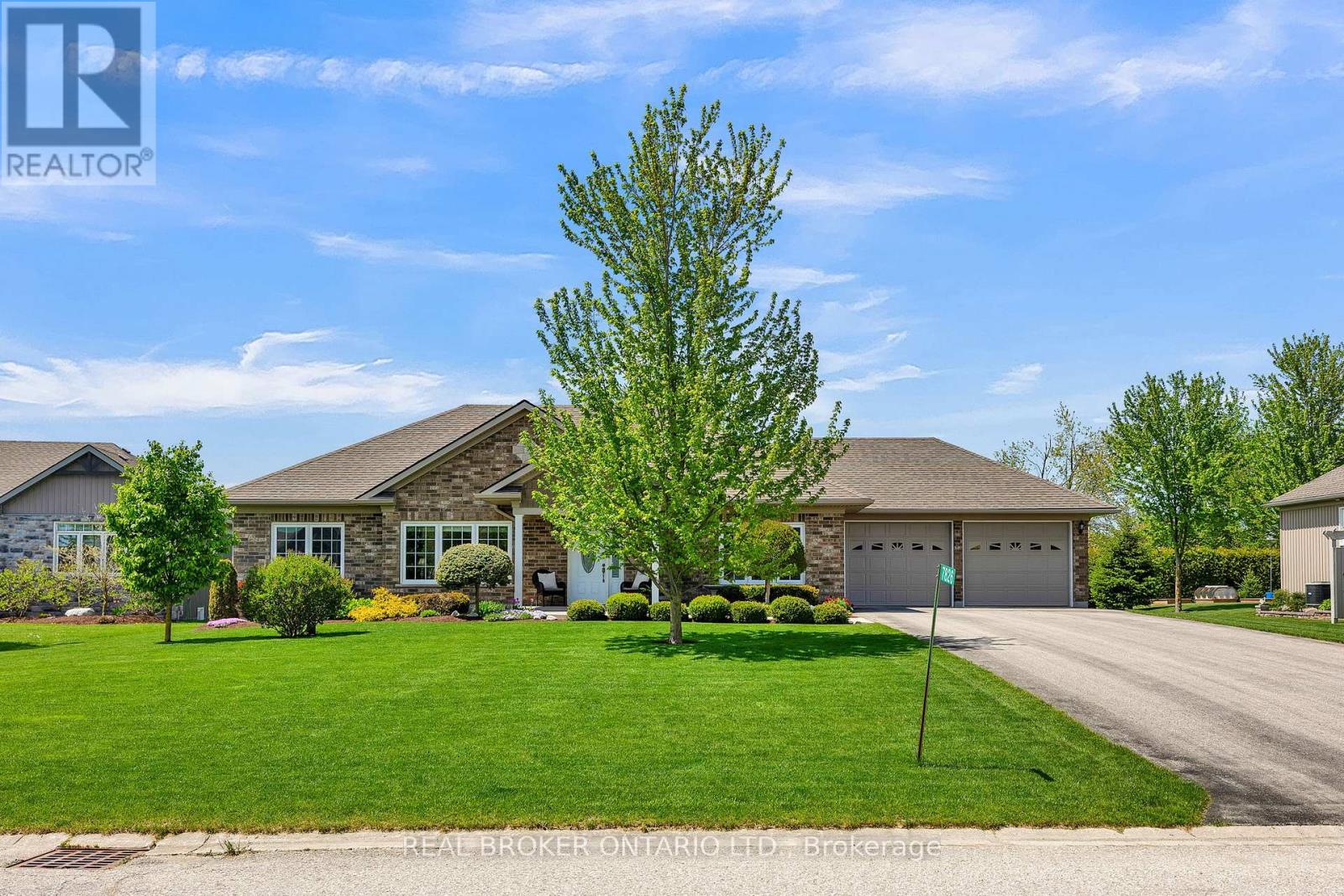 7826 COLONIAL DRIVE, Perth East, Ontario