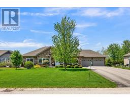 7826 COLONIAL DRIVE, Perth East, Ontario