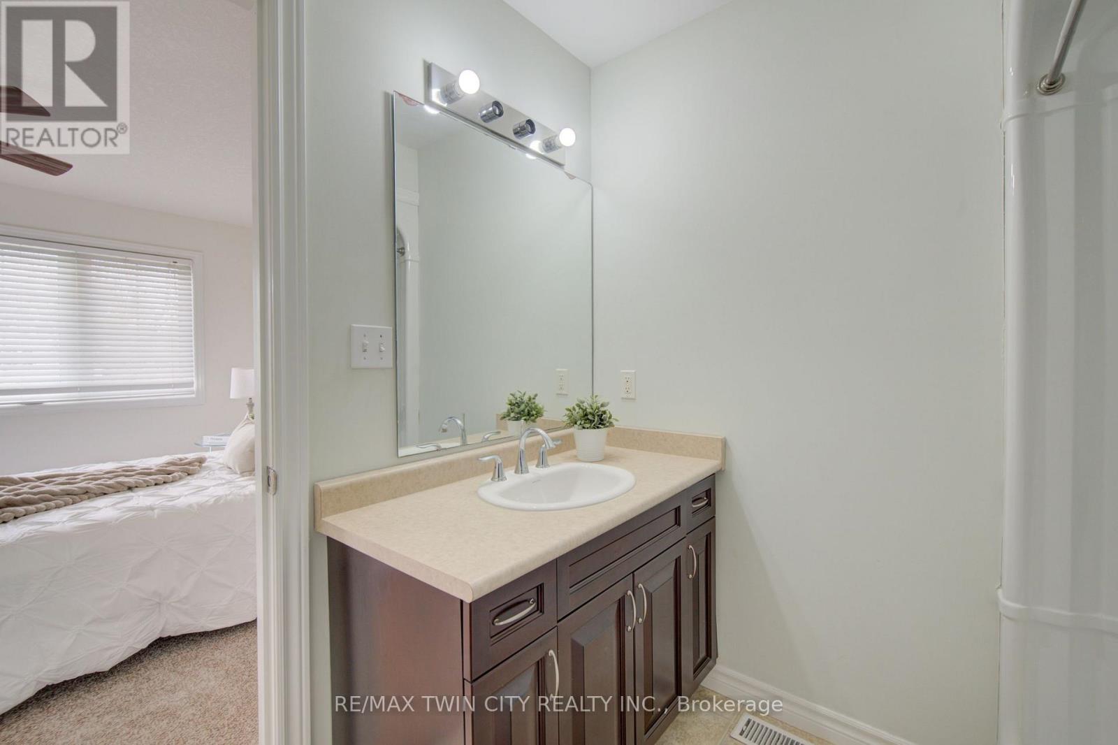465 Colt Street, Waterloo, Ontario  N2K 4N8 - Photo 22 - X13208248
