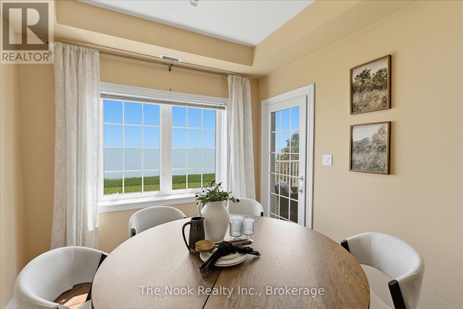 201 - 395 Lakebreeze Drive, Clarington, Ontario  L1B 0A5 - Photo 7 - E13208396