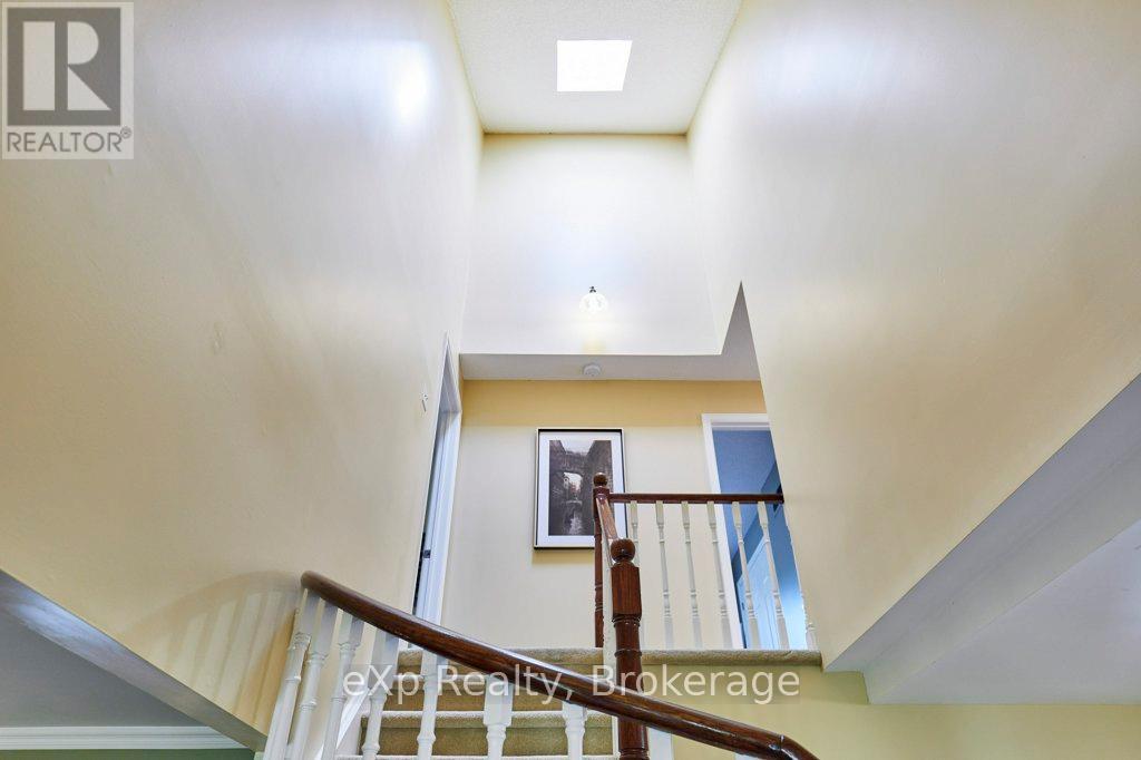 30 Rosewood Court, Whitby, Ontario  L1N 6Y6 - Photo 22 - E13208402