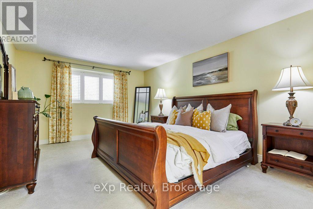 30 Rosewood Court, Whitby, Ontario  L1N 6Y6 - Photo 23 - E13208402
