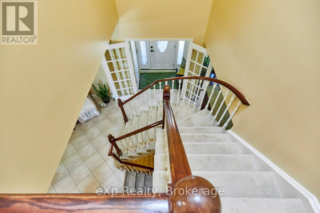 30 Rosewood Court, Whitby, Ontario  L1N 6Y6 - Photo 32 - E13208402