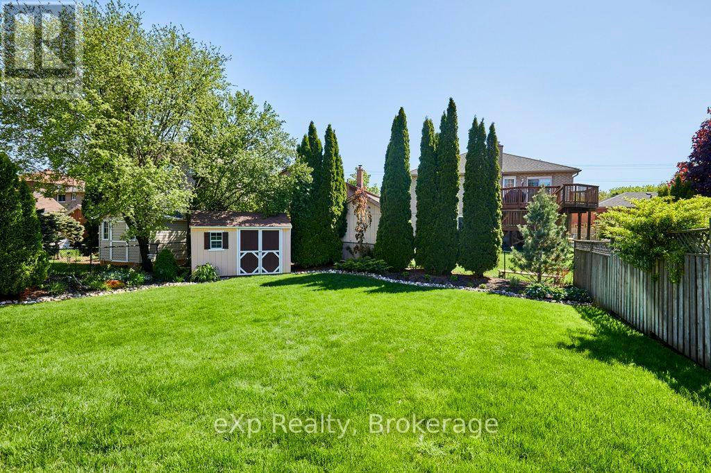 30 Rosewood Court, Whitby, Ontario  L1N 6Y6 - Photo 41 - E13208402
