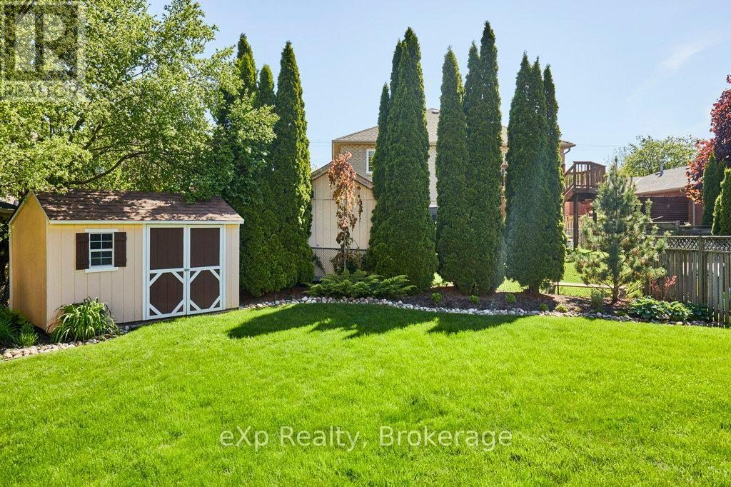 30 Rosewood Court, Whitby, Ontario  L1N 6Y6 - Photo 42 - E13208402