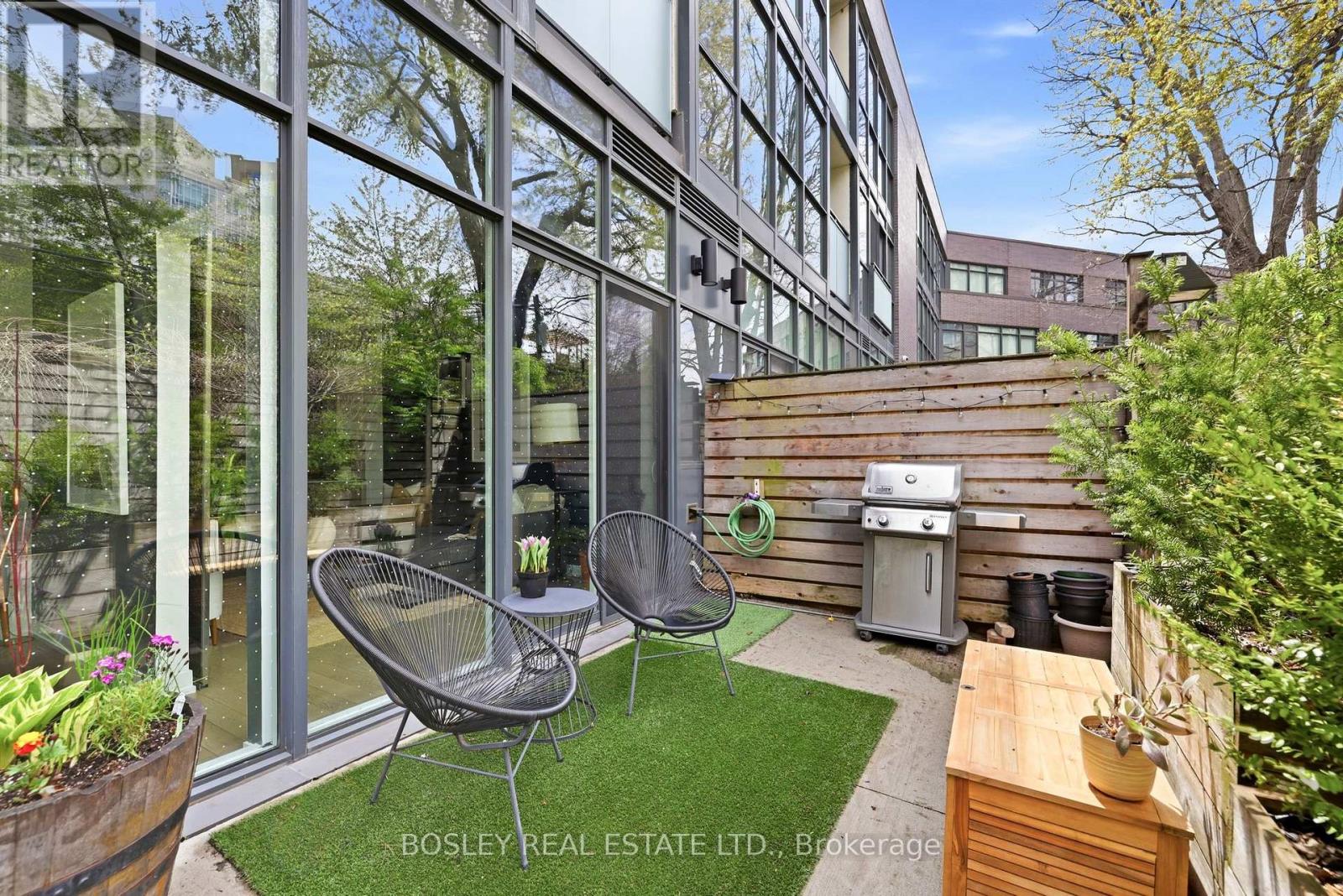 151 - 38 HOWARD PARK AVENUE, Toronto, Ontario