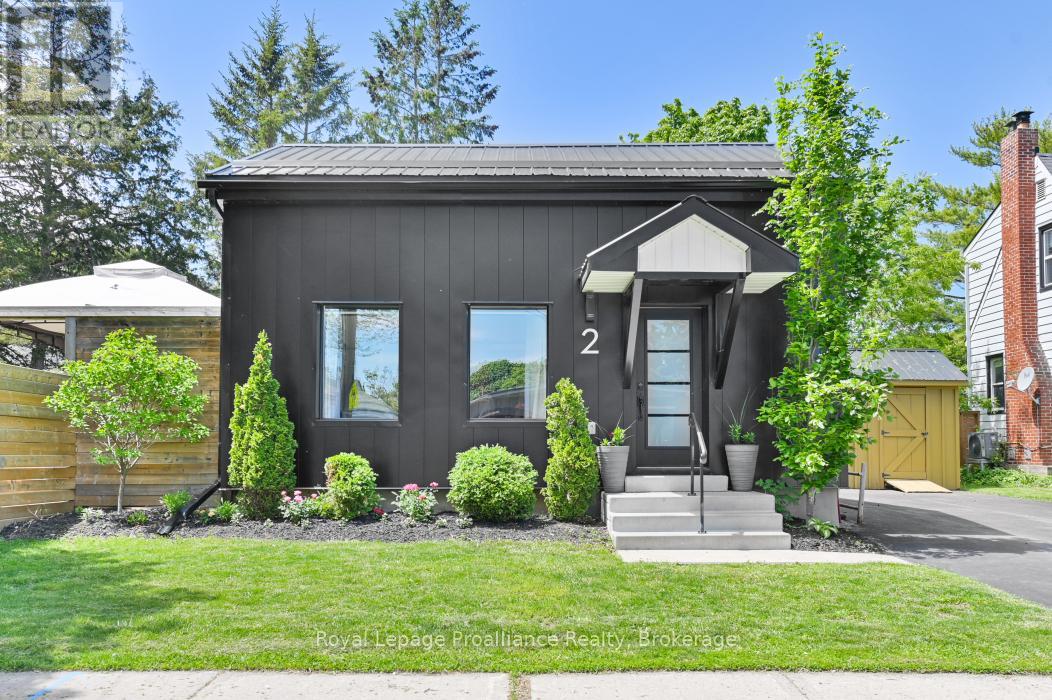 2 HOWARD STREET, Belleville, Ontario