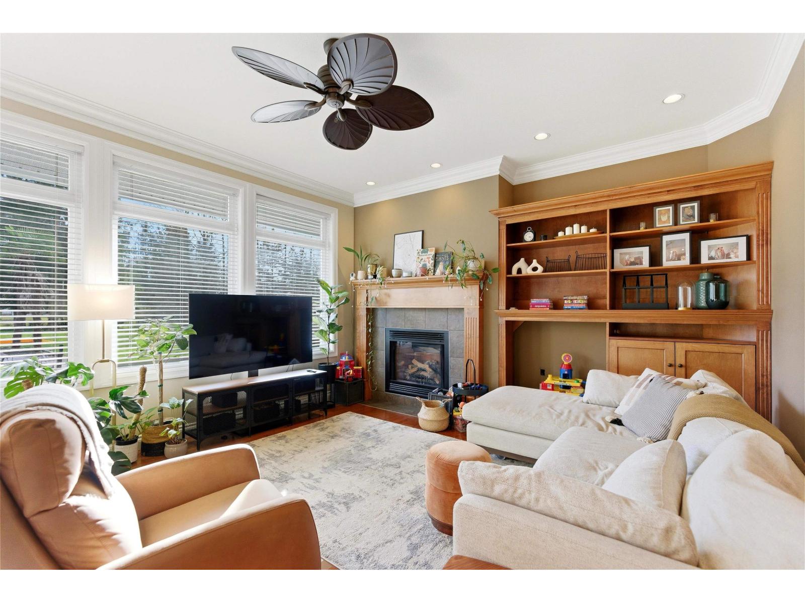 20326 74b Avenue, Surrey, British Columbia  V2Y 1V4 - Photo 15 - R3091199