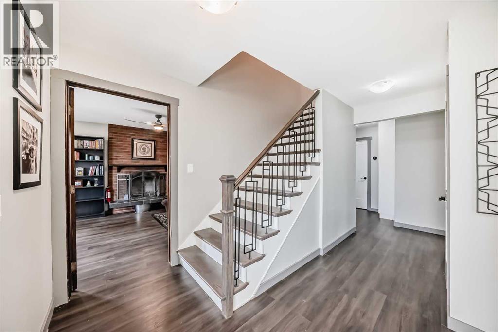 5512 Dalwood Way NW, Calgary, Alberta T3A 1S7 - Photo 14 - A2308480