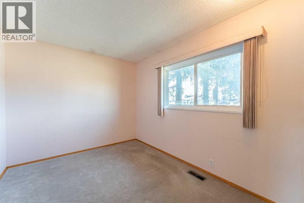 3320 Temple Road Ne, Calgary, Alberta  T1Y 3A9 - Photo 16 - A2308896