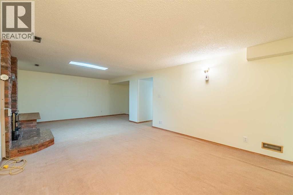 3320 Temple Road Ne, Calgary, Alberta  T1Y 3A9 - Photo 24 - A2308896