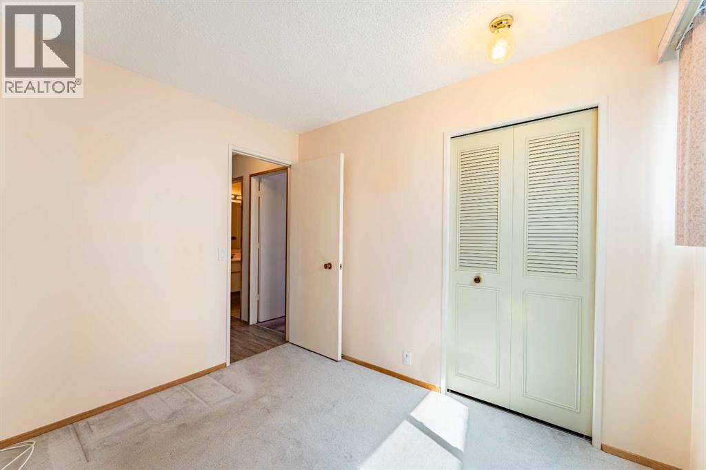 3320 Temple Road Ne, Calgary, Alberta  T1Y 3A9 - Photo 17 - A2308896