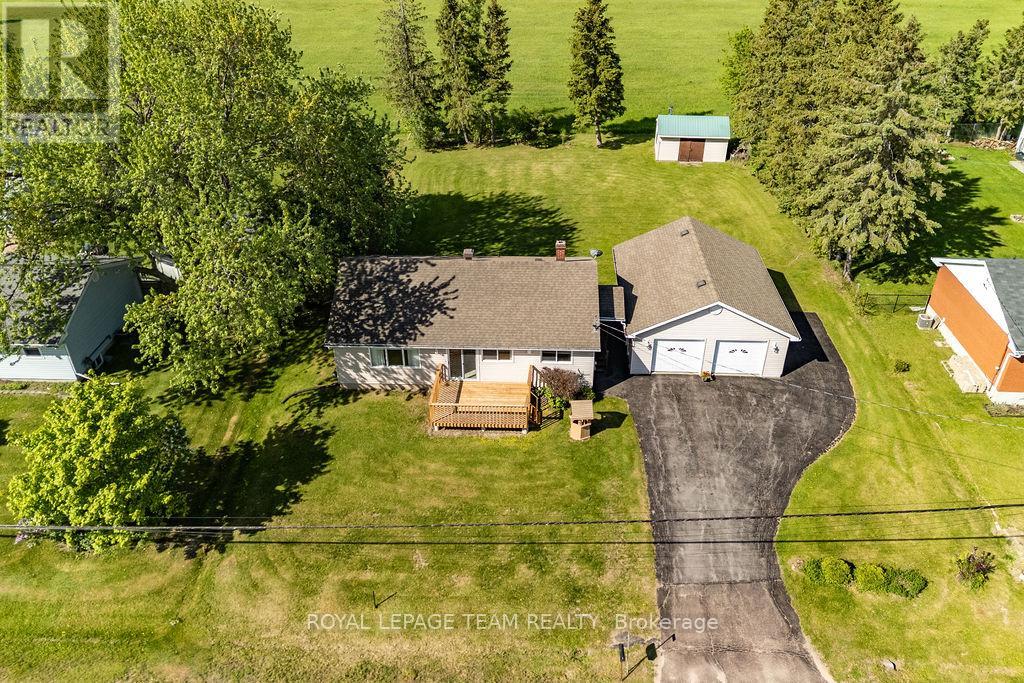 111 Campbell Drive, Mcnab/braeside, Ontario K7S 3G9 - Photo 3 - X13208486