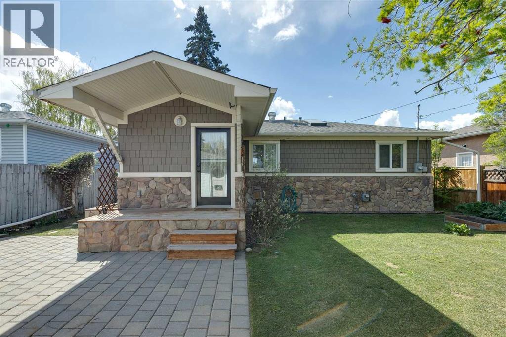 3912 77 Street Nw, Calgary, Alberta  T3B 2N5 - Photo 10 - A2313020