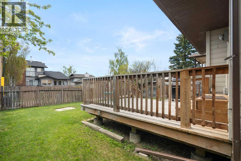 8 Hawkwood Place Nw, Calgary, Alberta  T3G 1X6 - Photo 38 - A2313839