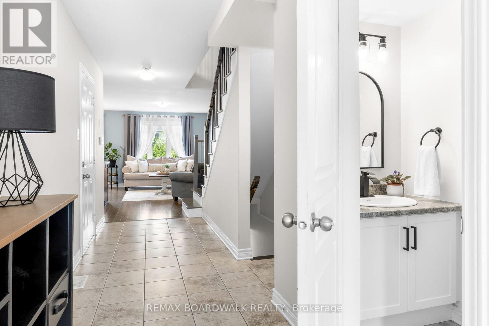 10 Code Crescent, Carleton Place, Ontario  K7C 0A4 - Photo 3 - X13208346