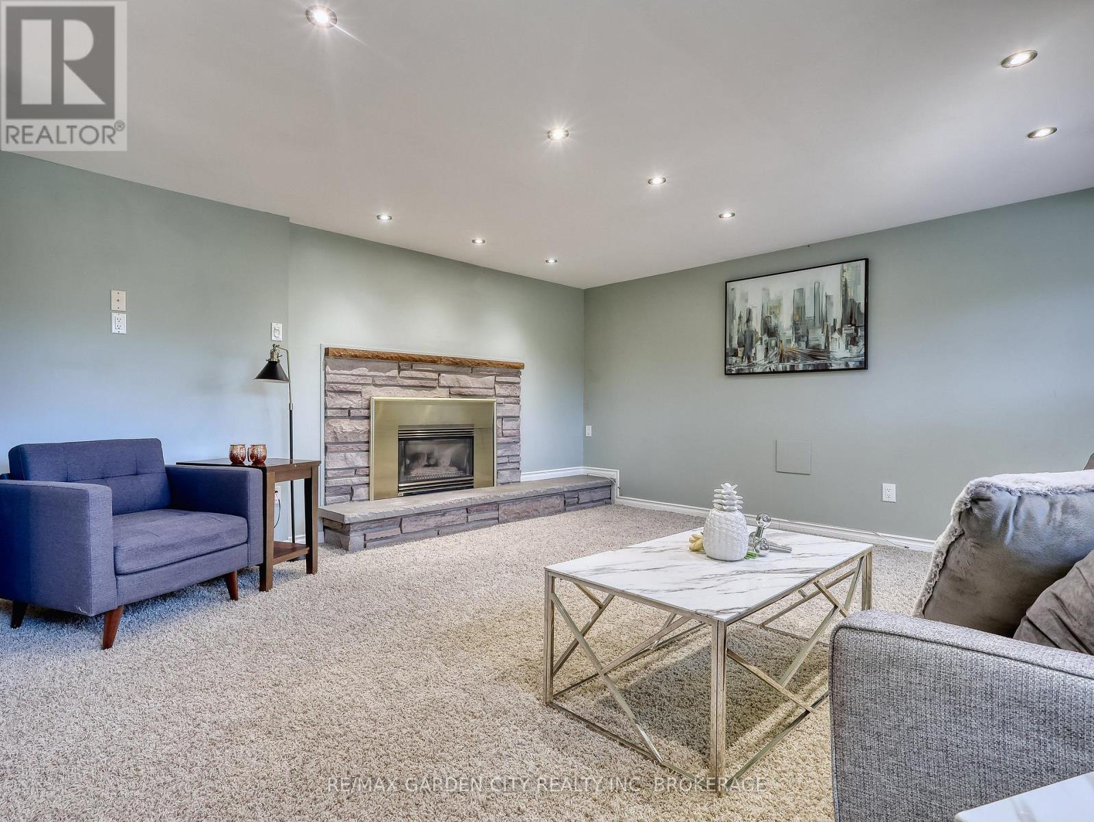 15 Black Friars Road, St. Catharines, Ontario  L2N 2M8 - Photo 30 - X13208470