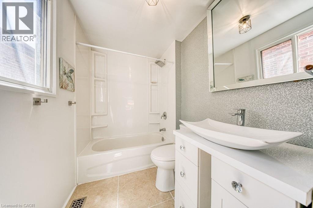 1062 Cannon Street E, Hamilton, Ontario  L8L 2H8 - Photo 22 - 40834420