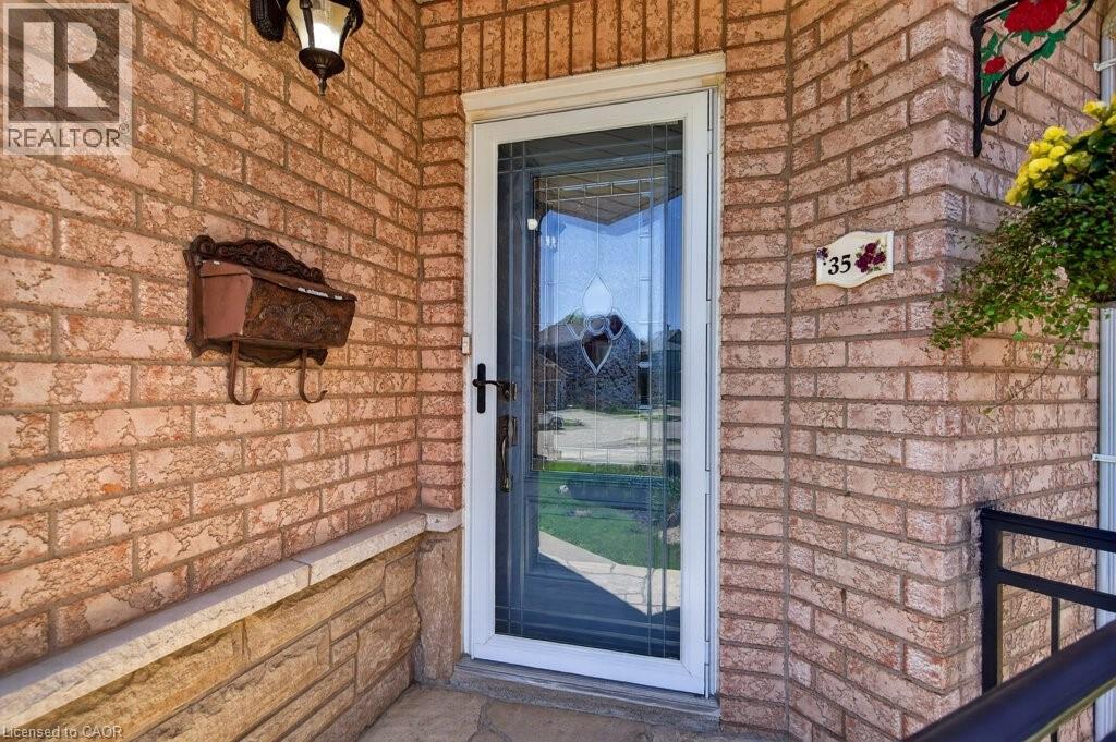 35 Pentland Road, Waterdown, Ontario  L0R 2H5 - Photo 5 - 40834367
