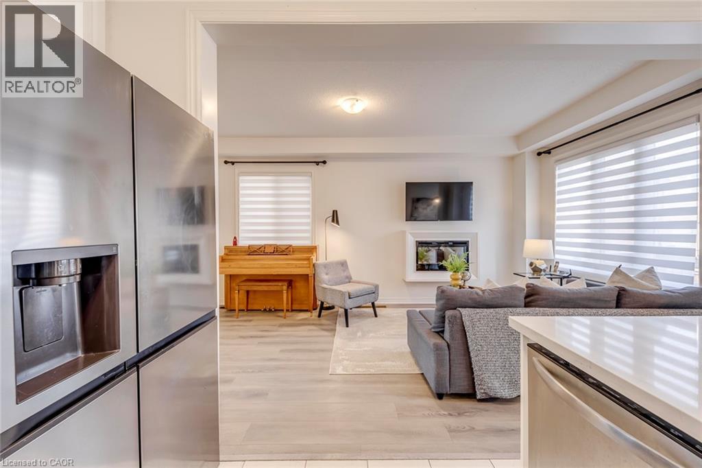 407 Skinner Road, Waterdown, Ontario  L8B 1Z7 - Photo 13 - 40833744