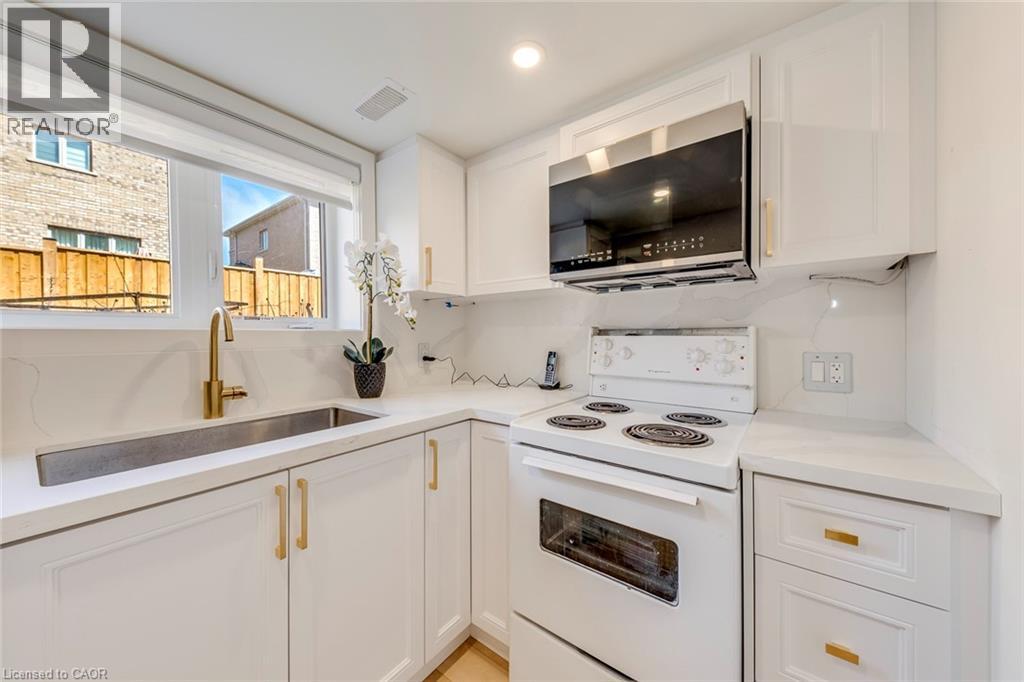 407 Skinner Road, Waterdown, Ontario  L8B 1Z7 - Photo 33 - 40833744
