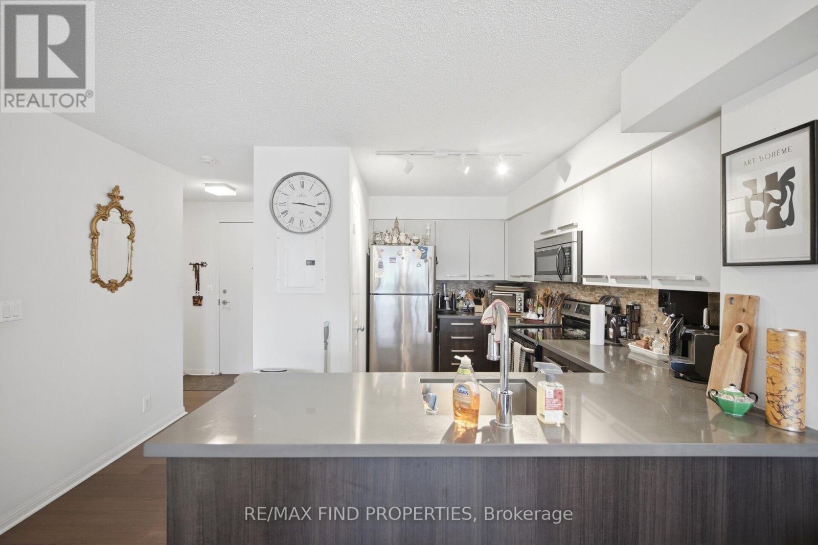 910 - 11 St. Joseph Street, Toronto, Ontario  M4Y 3G4 - Photo 10 - C13133288