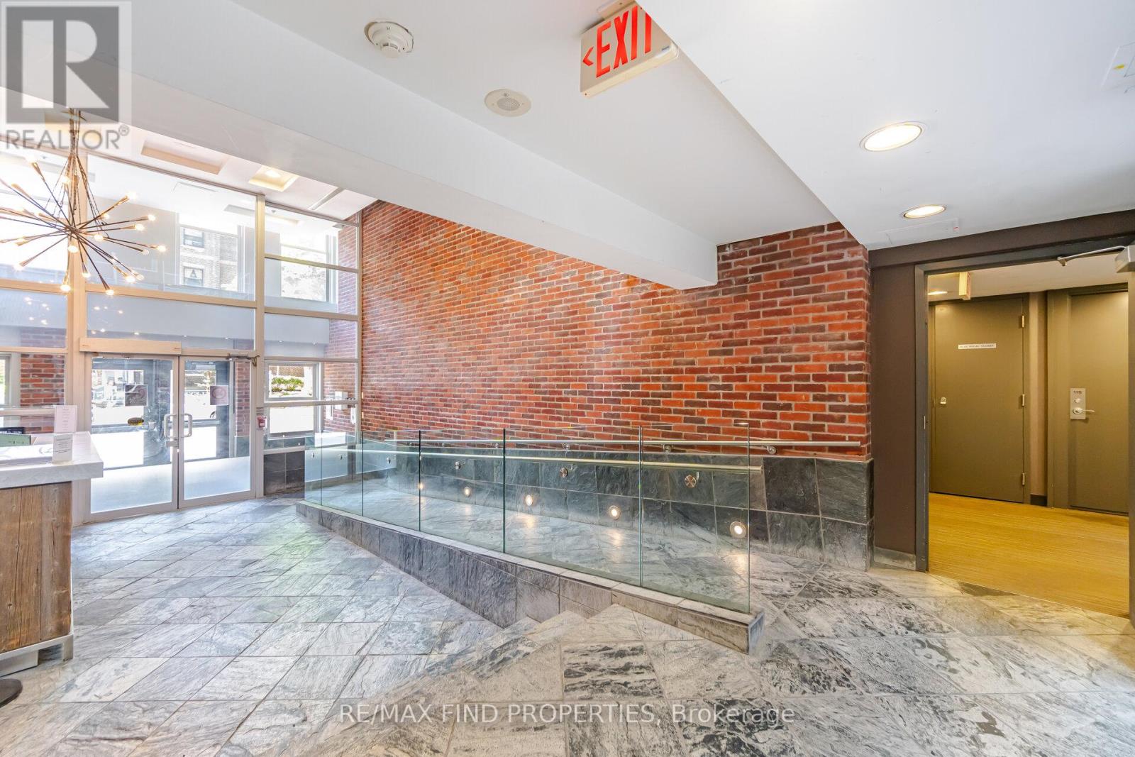 910 - 11 St. Joseph Street, Toronto, Ontario  M4Y 3G4 - Photo 4 - C13133288