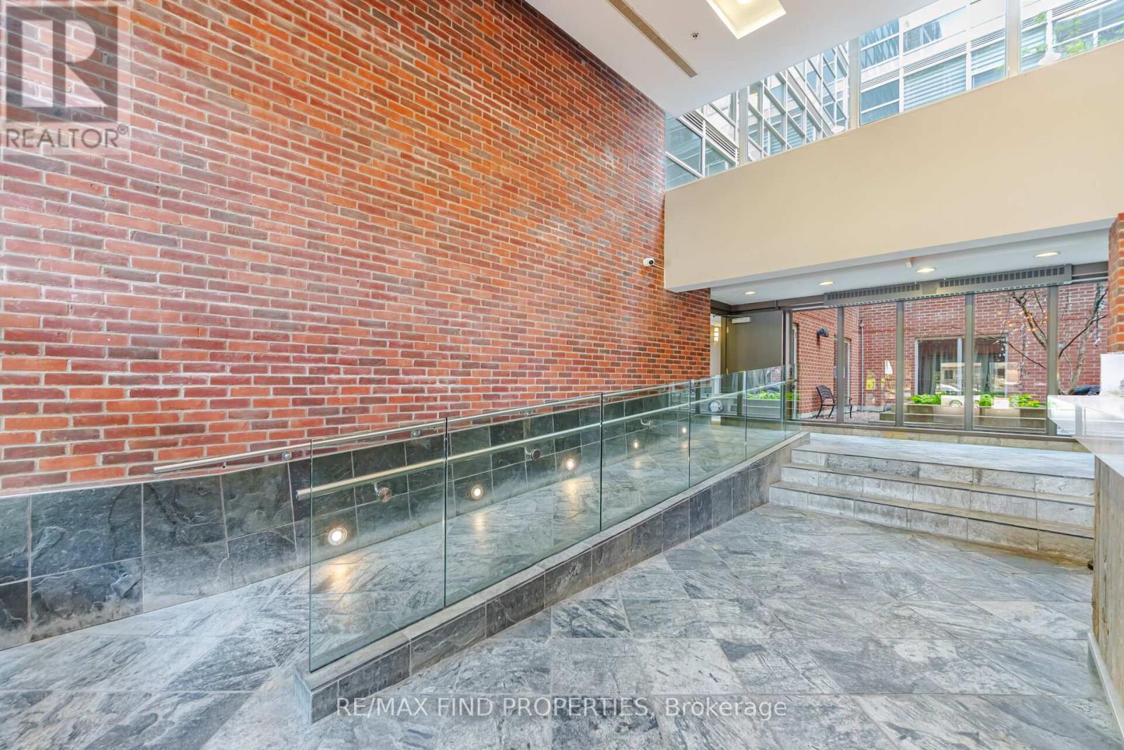 910 - 11 St. Joseph Street, Toronto, Ontario  M4Y 3G4 - Photo 3 - C13133288