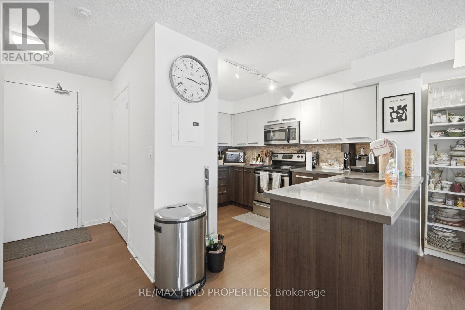 910 - 11 St. Joseph Street, Toronto, Ontario  M4Y 3G4 - Photo 7 - C13133288