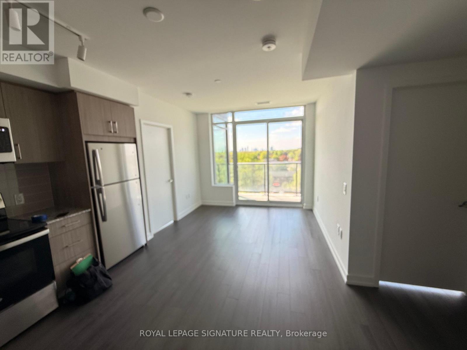 622 - 4000 Eglinton Avenue W, Toronto, Ontario  M9A 4M2 - Photo 2 - W13207614