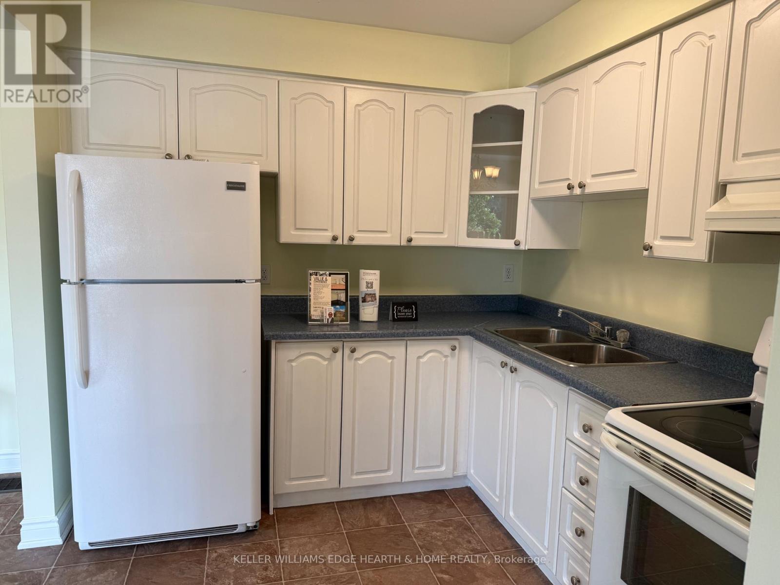2 - 977 Francis Road, Burlington, Ontario  L7T 3Z1 - Photo 18 - W13174276