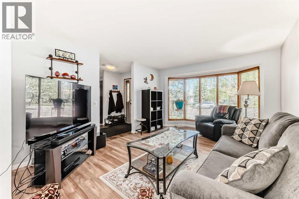 316 Glamorgan Place Sw, Calgary, Alberta  T3E 6M2 - Photo 4 - A2311069