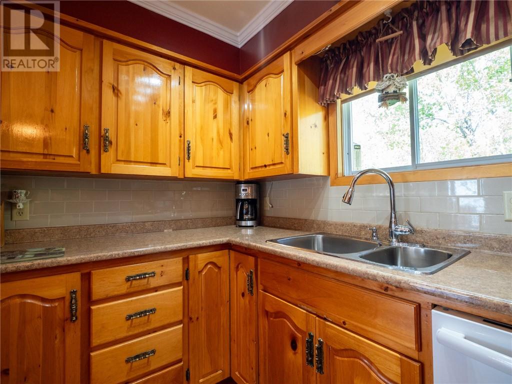 609a Hideaway Road, Kagawong, Ontario P0P 1J0 - Photo 26 - 2128097