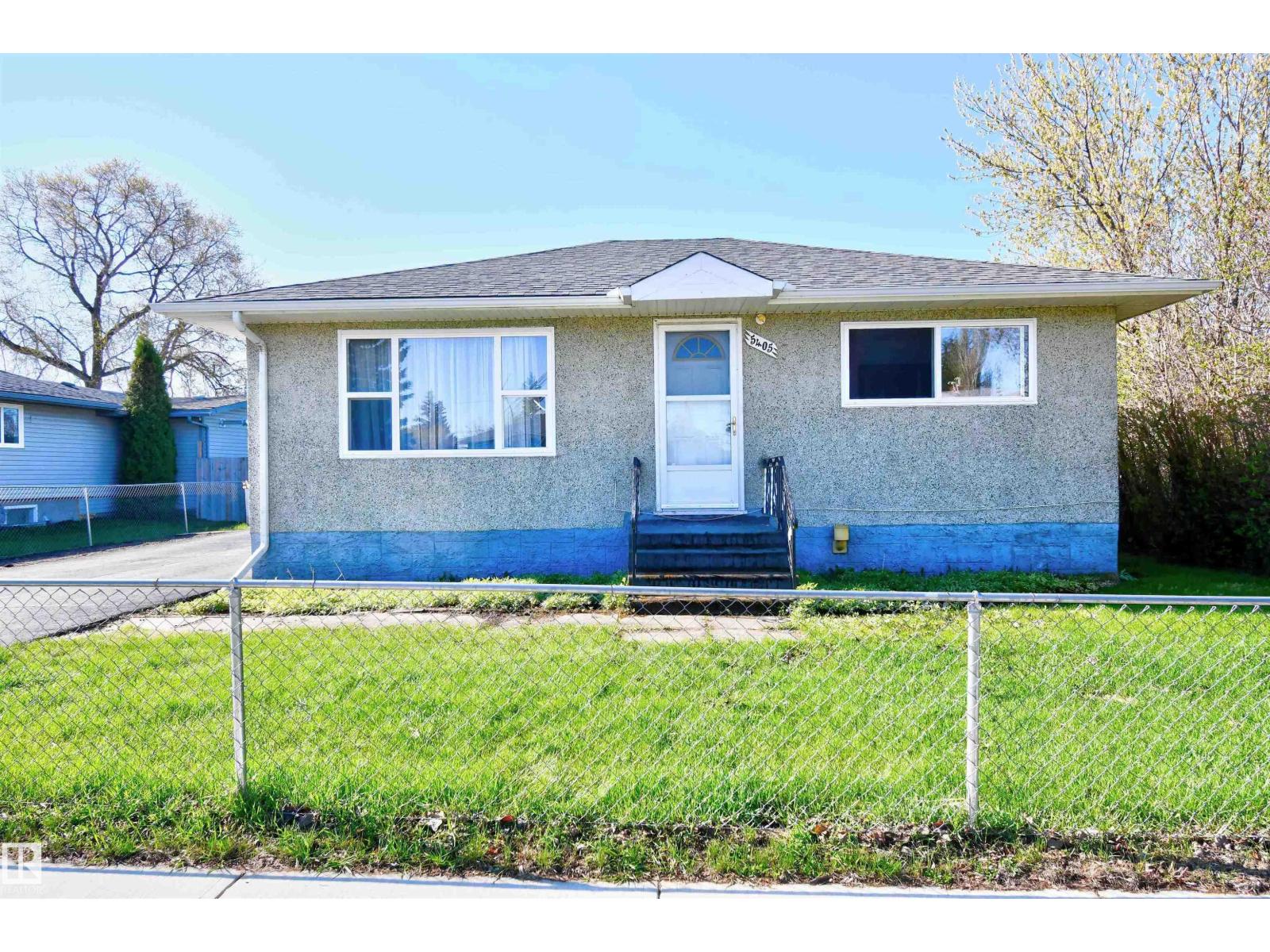 Unknown Address, ,    - Photo 1 - E4490411