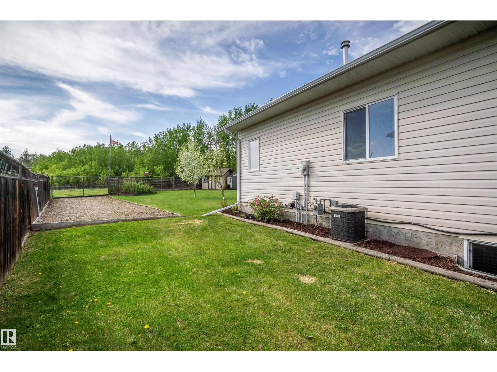 2014 6 St, Cold Lake, Alberta  T9M 0A2 - Photo 38 - E4490413
