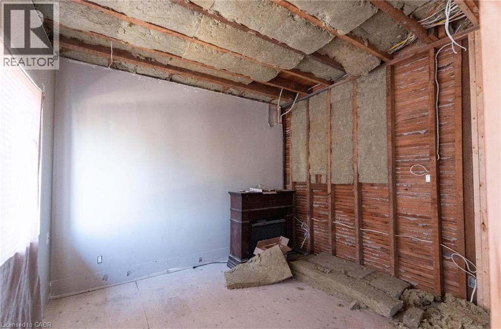 822 Main Street E, Hamilton, Ontario  L8M 1L6 - Photo 18 - 40834261
