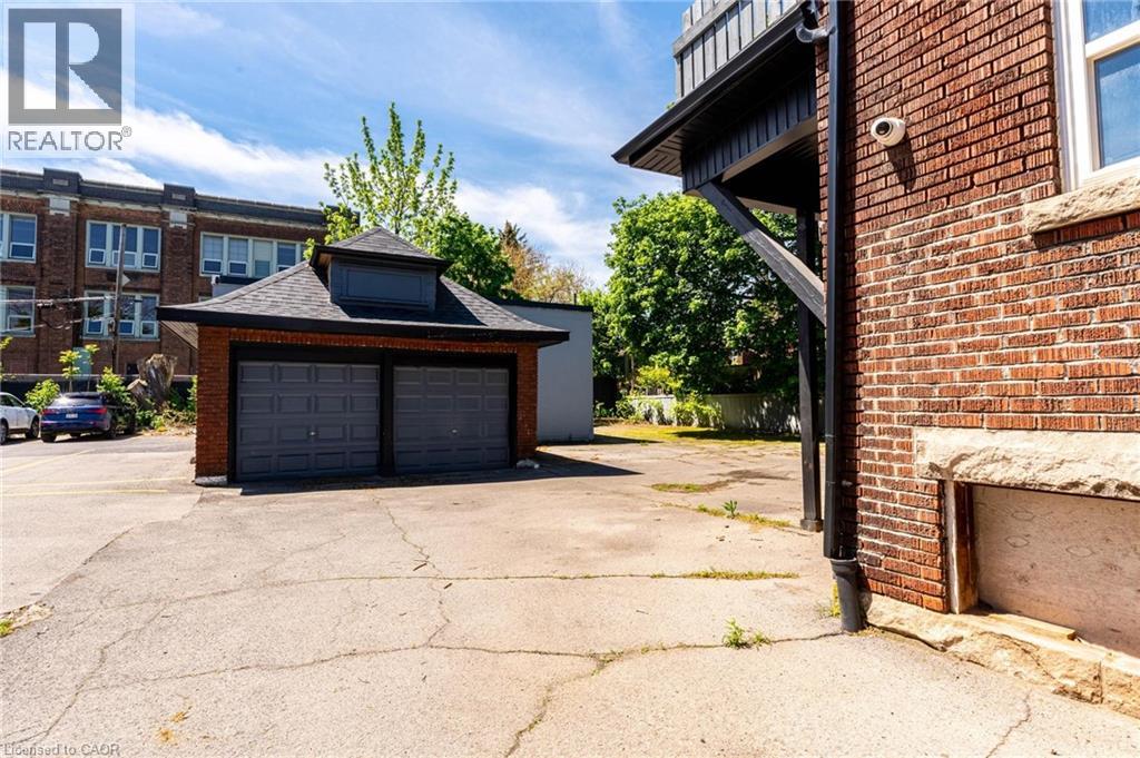 822 Main Street E, Hamilton, Ontario  L8M 1L6 - Photo 43 - 40834261