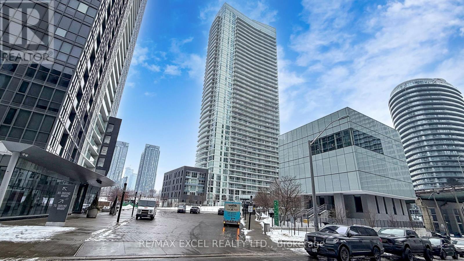 1606 - 75 QUEENS WHARF ROAD, Toronto, Ontario