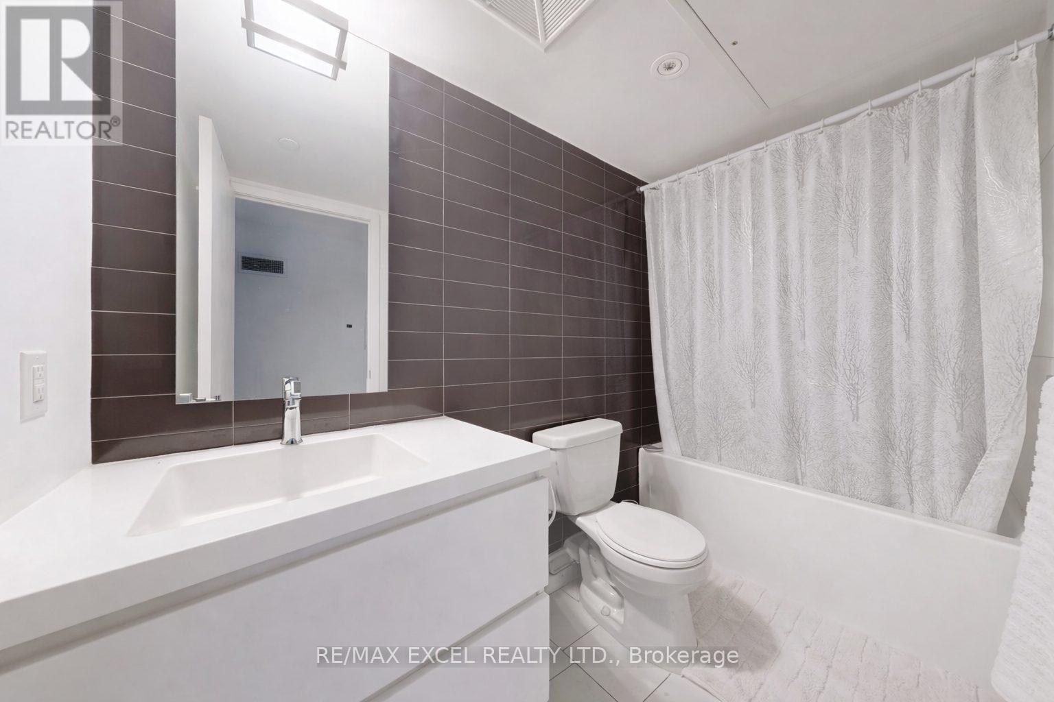 1606 - 75 Queens Wharf Road, Toronto, Ontario  M5V 0J8 - Photo 10 - C13208318