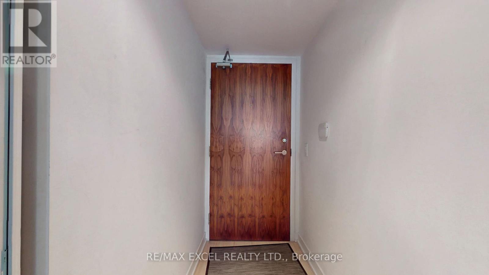1606 - 75 Queens Wharf Road, Toronto, Ontario  M5V 0J8 - Photo 2 - C13208318