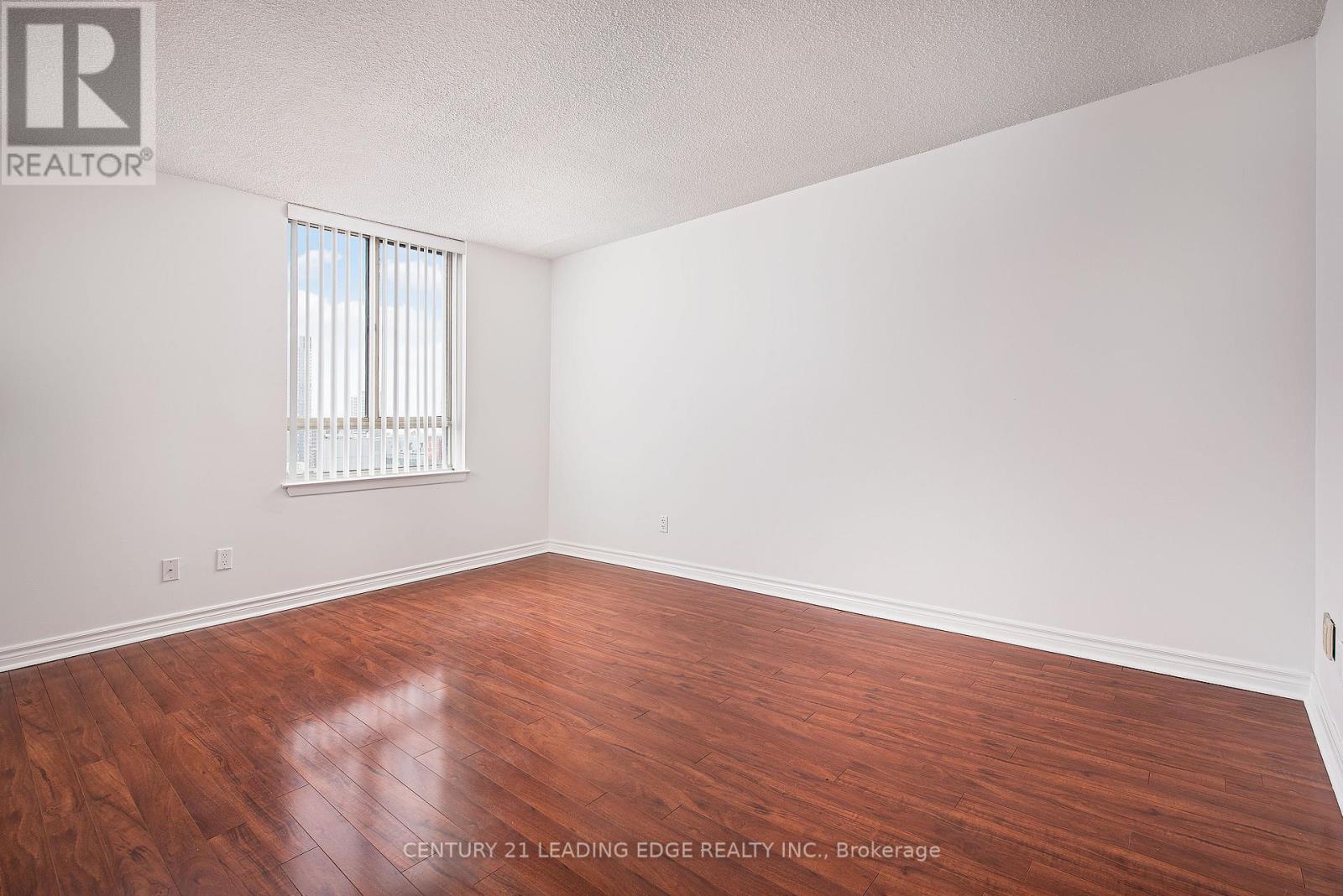 2204 - 633 Bay Street, Toronto, Ontario  M5G 2G4 - Photo 12 - C13208352