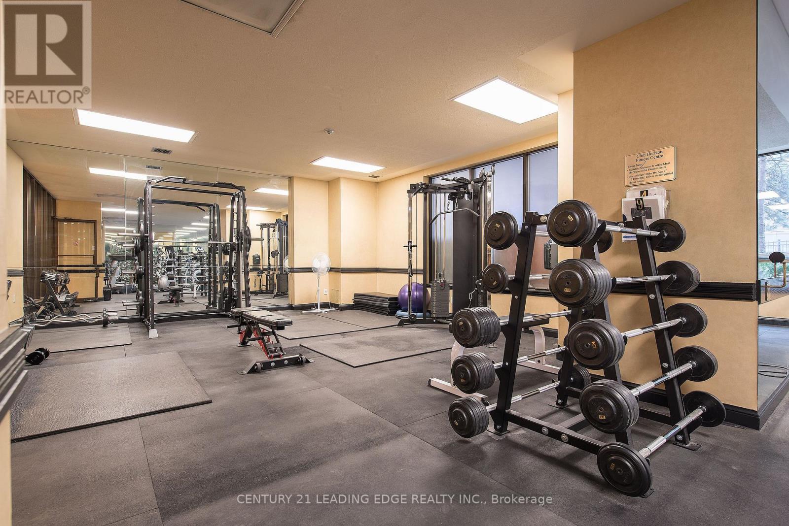 2204 - 633 Bay Street, Toronto, Ontario  M5G 2G4 - Photo 17 - C13208352