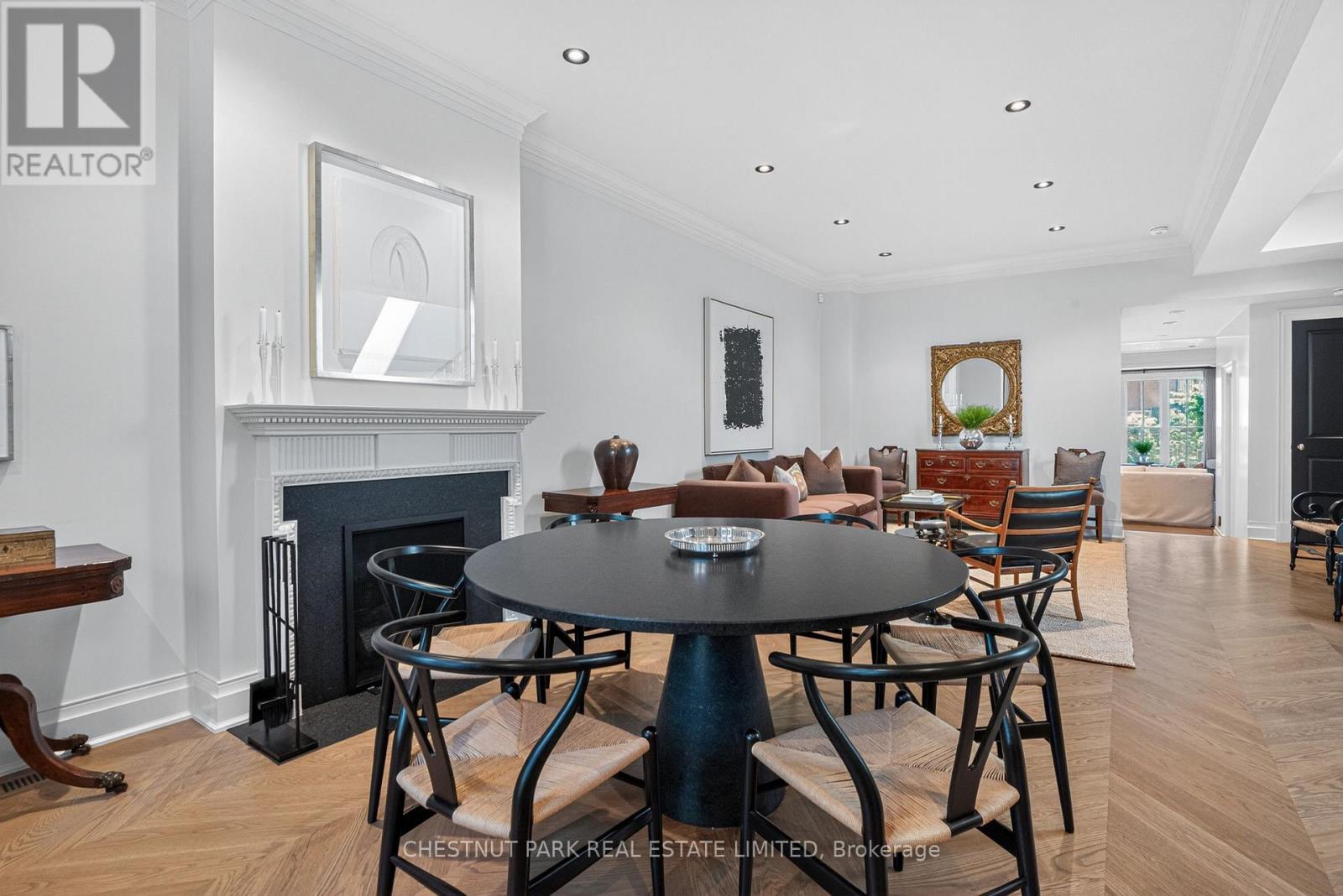 47 Walker Avenue, Toronto, Ontario  M4V 1G3 - Photo 7 - C13208354