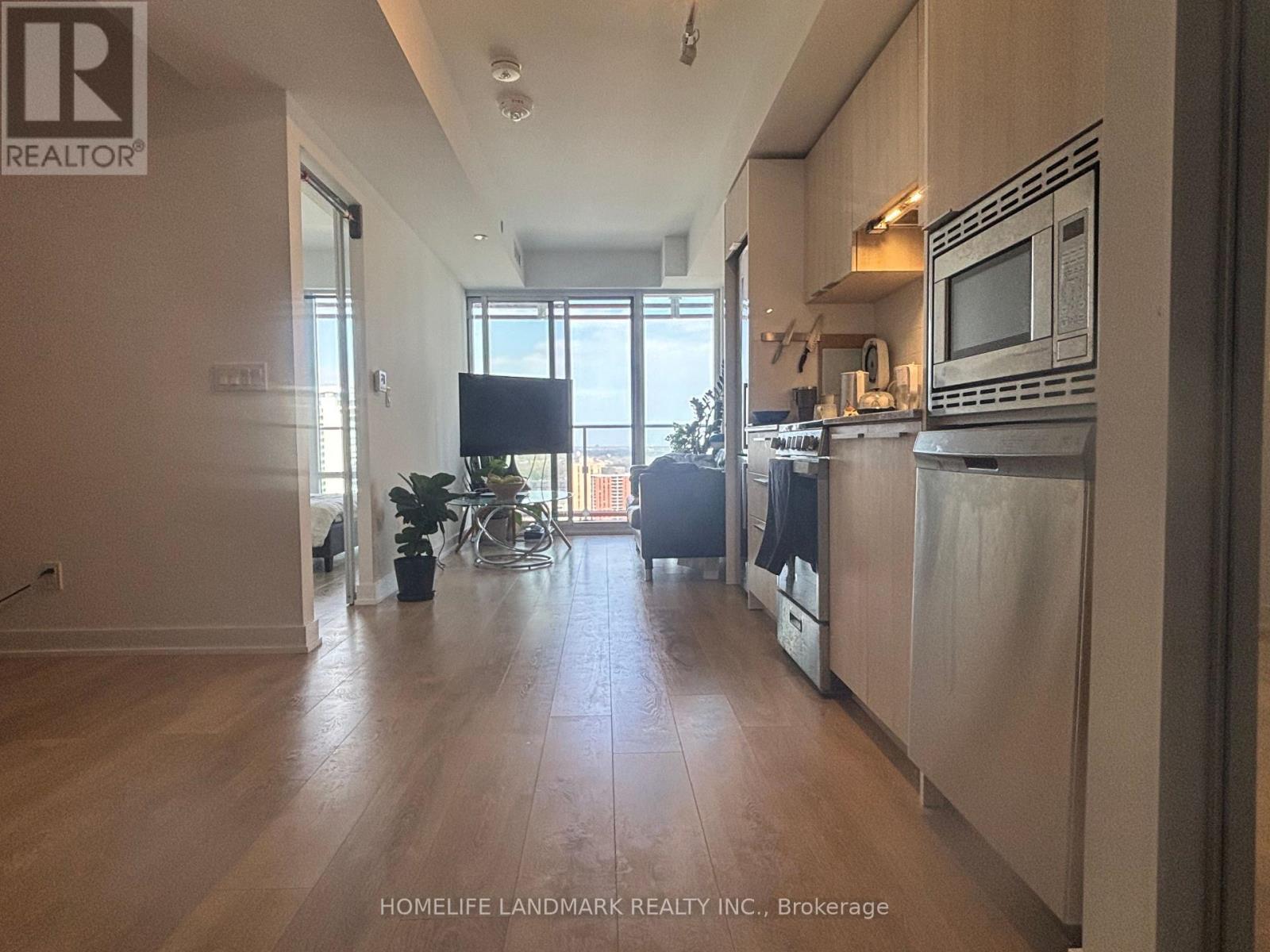 18 Maitland Terrace, Toronto, Ontario  M4Y 0H2 - Photo 4 - C13208410