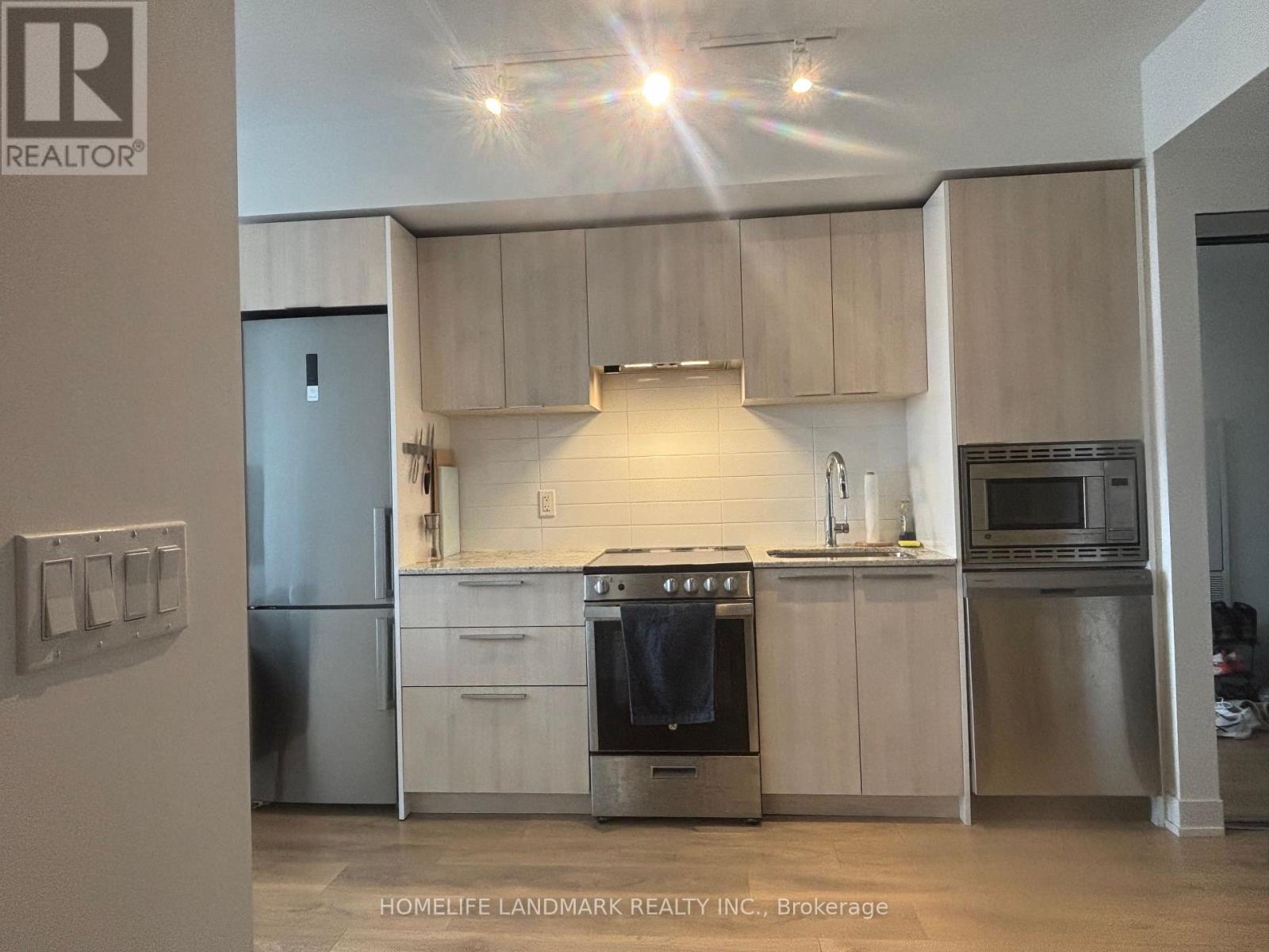 18 Maitland Terrace, Toronto, Ontario  M4Y 0H2 - Photo 9 - C13208410