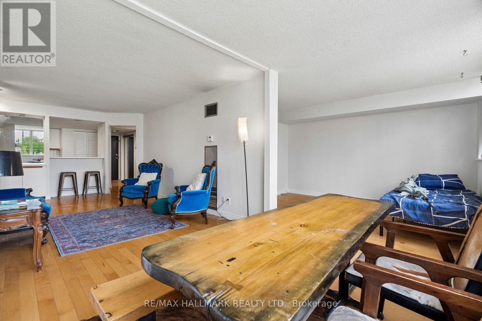 506 - 15 Maitland Place, Toronto, Ontario  M4Y 2X3 - Photo 9 - C13208428