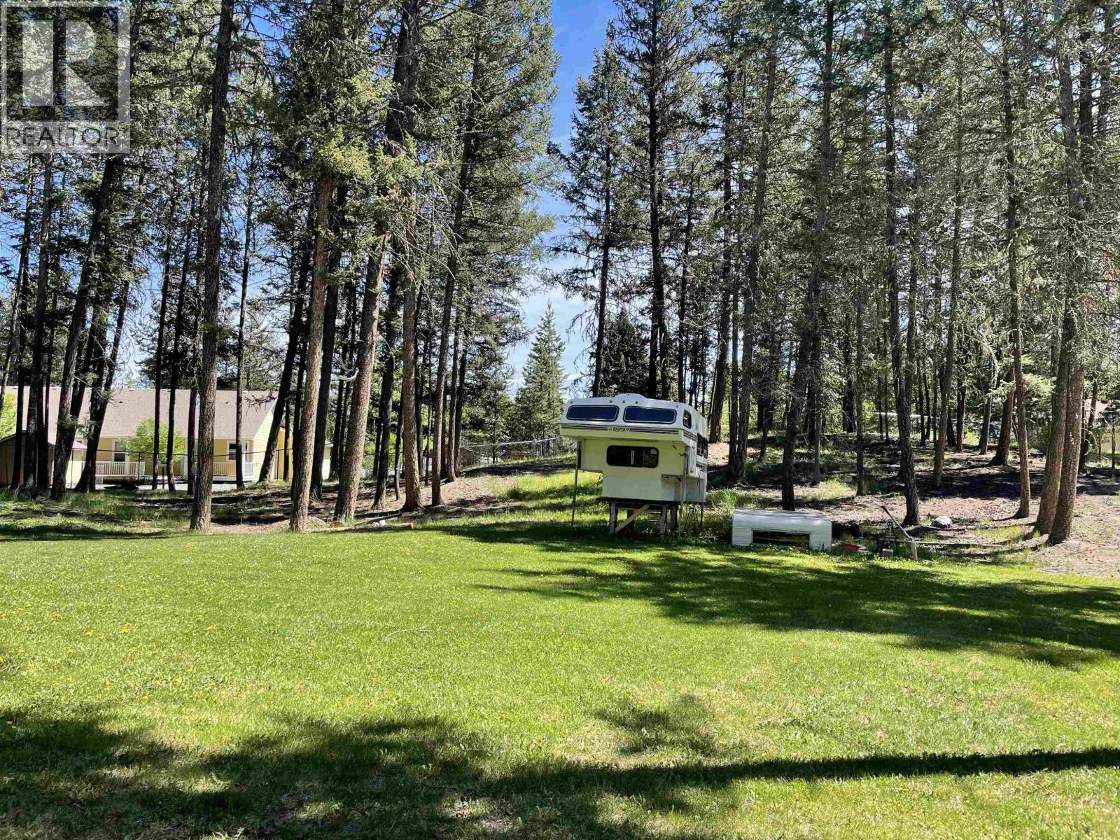 4907 Peasim Court, 108 Mile Ranch, British Columbia  V0K 2Z0 - Photo 29 - R3101055