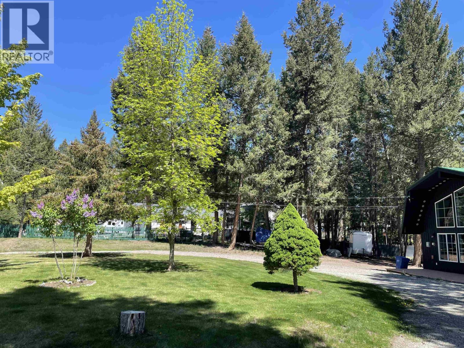 4907 Peasim Court, 108 Mile Ranch, British Columbia  V0K 2Z0 - Photo 17 - R3101055