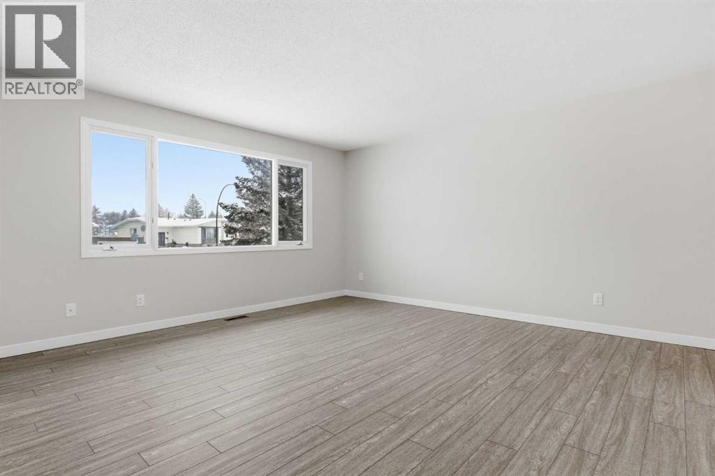 32 Fonda Mews SE, Calgary, Alberta  T2A 5S5 - Photo 6 - A2298267